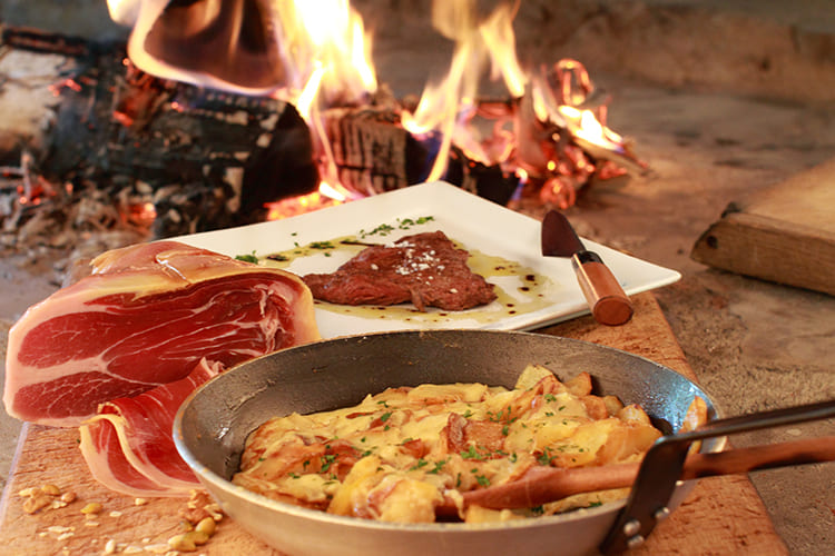 Auberge Les Mancelles dans le Puy-de-Dôme (63) - truffade